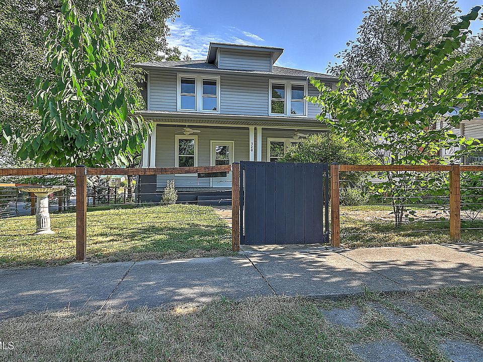 1st image of 320 Lamont St