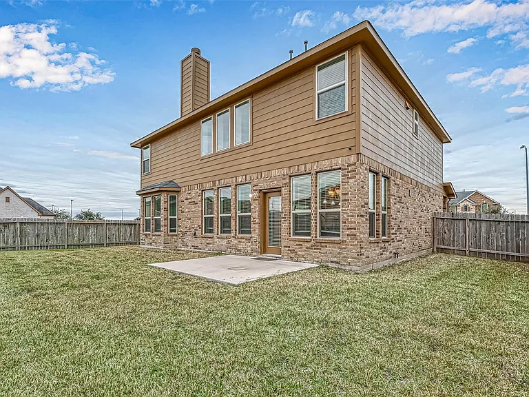 2111 Post Oak Ct — Photo 41