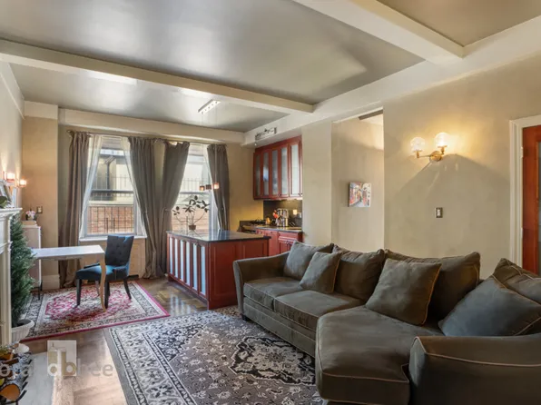 67 Park Avenue 9D image 1 of 9