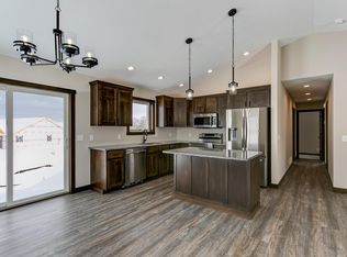 730 161st St, Hammond, WI 54015