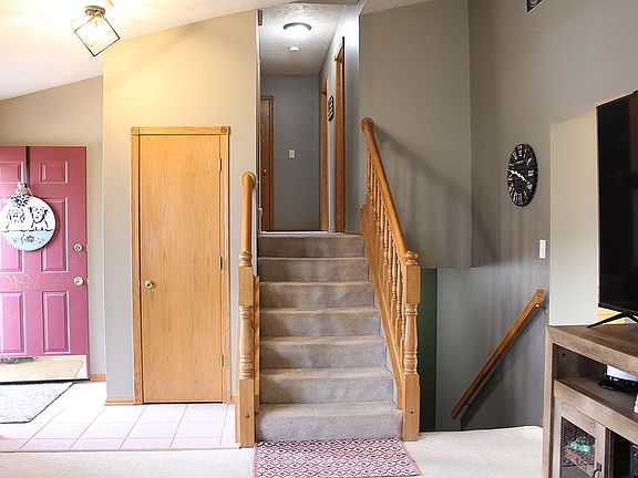 5th image of 311 W Chanceler Dr