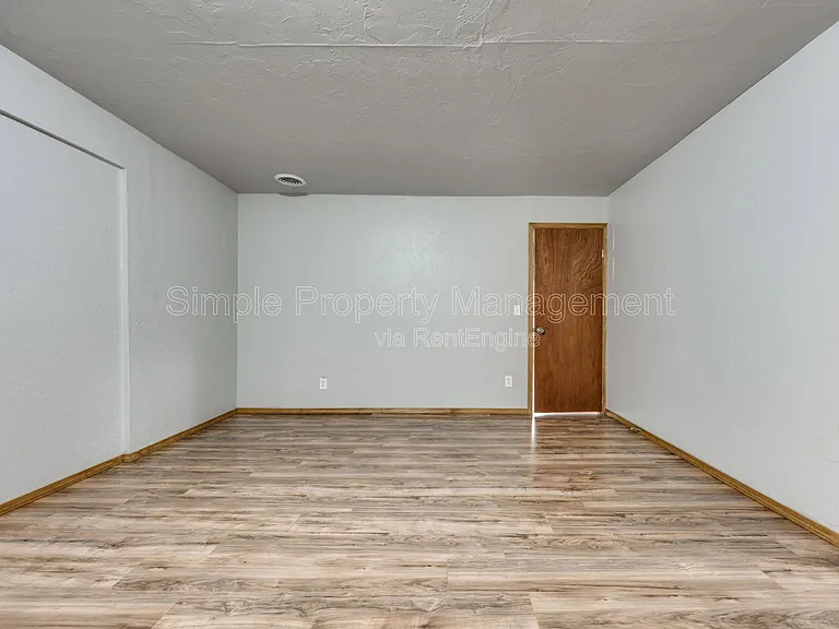 1802 S Dille Ave — Photo 9