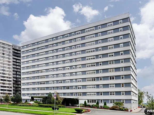280 Prospect Ave APT 6J, Hackensack, NJ 07601