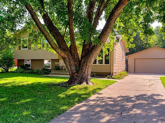 2nd image of 6691 NW 54th Ct