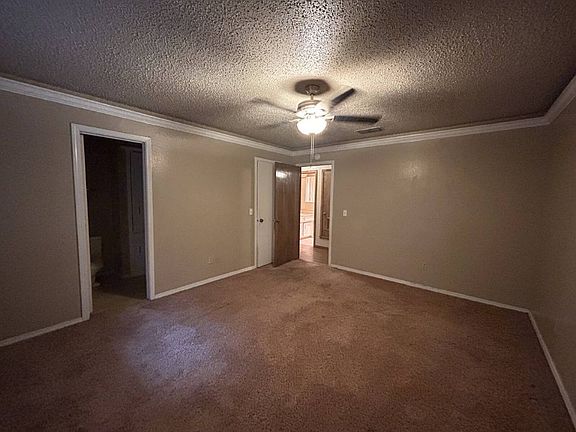 5th image of 4413 75th Dr APT A