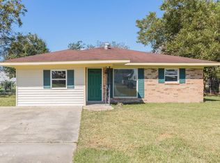 489 Tauzin St, Breaux Bridge, LA 70517
