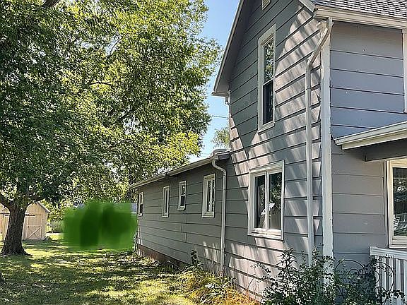 4th image of 133 N Freeborn St