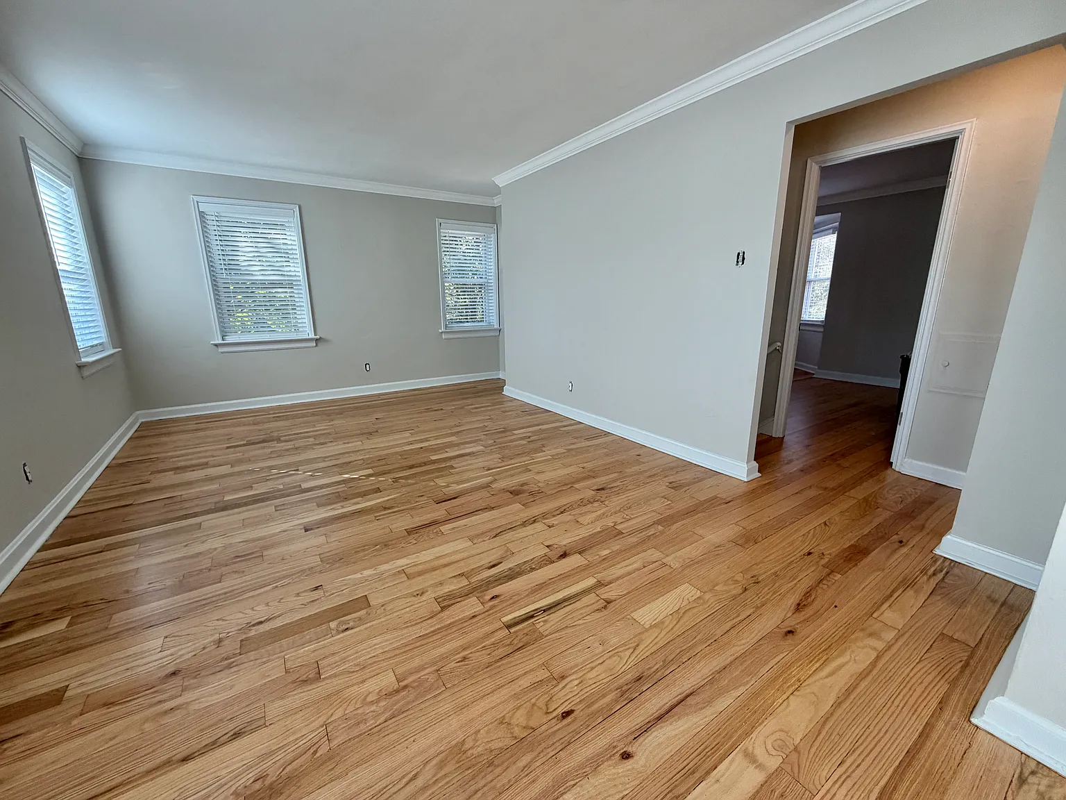 2 bed, $1,895 — Photo 3