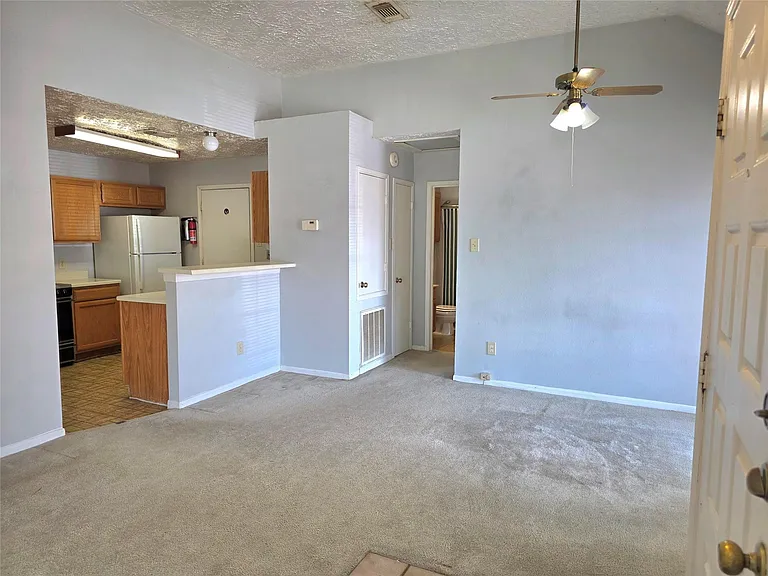 67 E Park West Dr — Photo 5