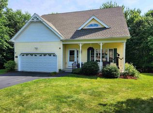 7 Sugar Hill Ln, Litchfield, NH 03052