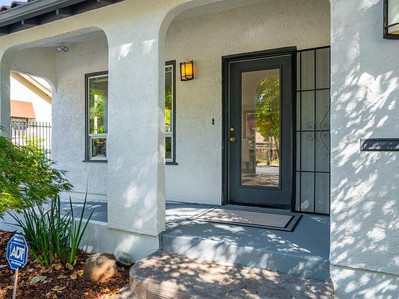 4th image of 1308 Amador Street