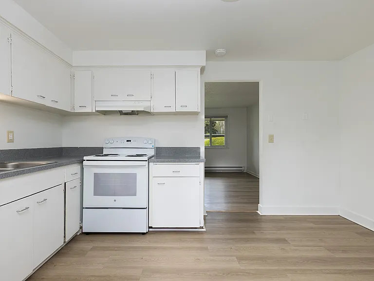 Timberwood Apartments — Photo 34