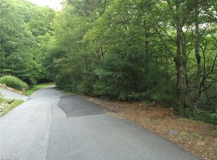 321 Chapel Rd, Black Mountain, NC 28711