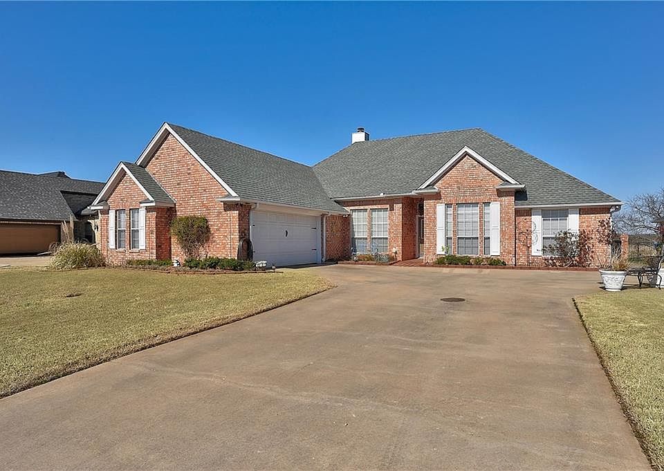 1st image of 3132 Preston Club Dr