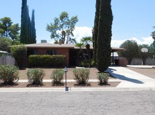 6742 E Calle Herculo, Tucson, AZ 85710