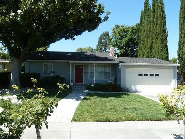 1st image of 2369 Boxwood Dr
