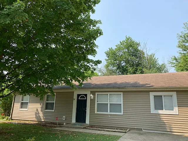 2802 N Heatherlea Dr photo 1