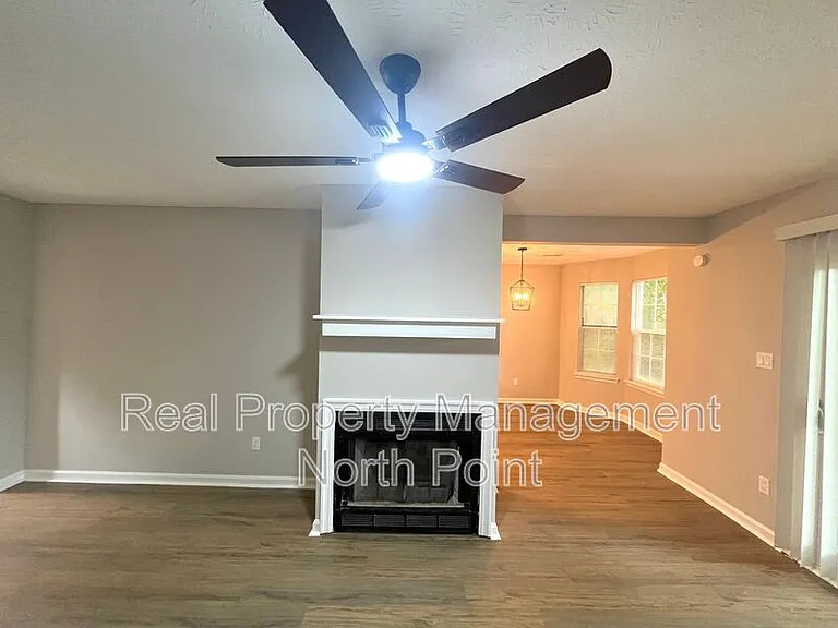 5843 Summerglen Ln — Photo 7