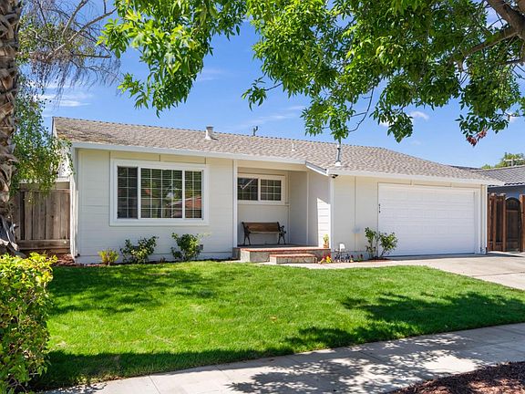 2nd image of 679 Torreya Ave