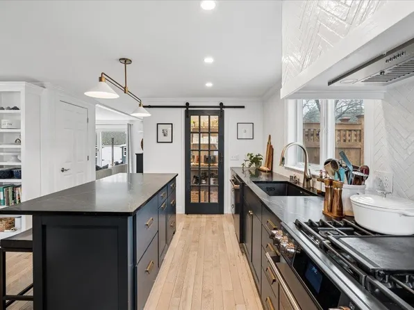 32 Porpoise Drive, Rye, NH 03870