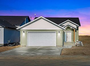1308 E 56th Ave, Lloydminster, AB T9V3L3