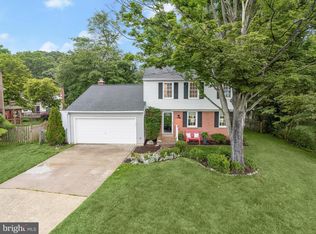 3303 Crest Haven Ct, Falls Church, VA 22042