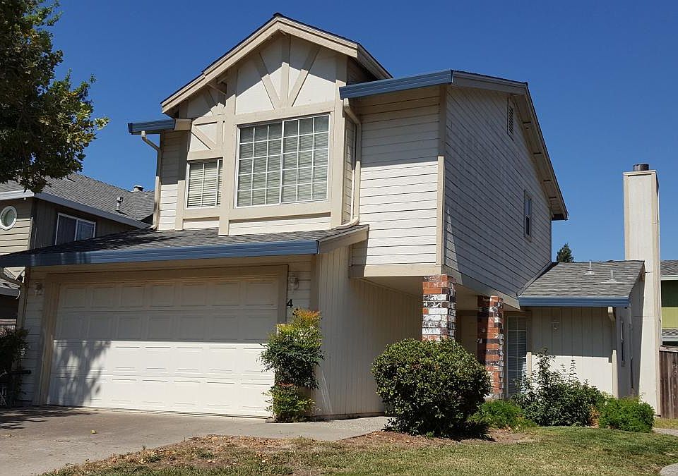1st image of 447 Blue Dolphin Way