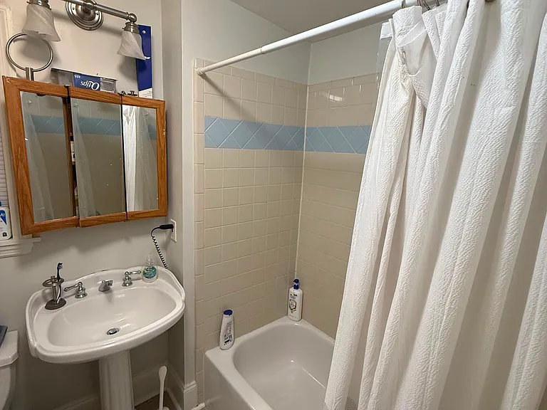 small ensuite bath off of master...recently tiled