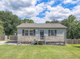 7010 E 160th St, Belton, MO 64012