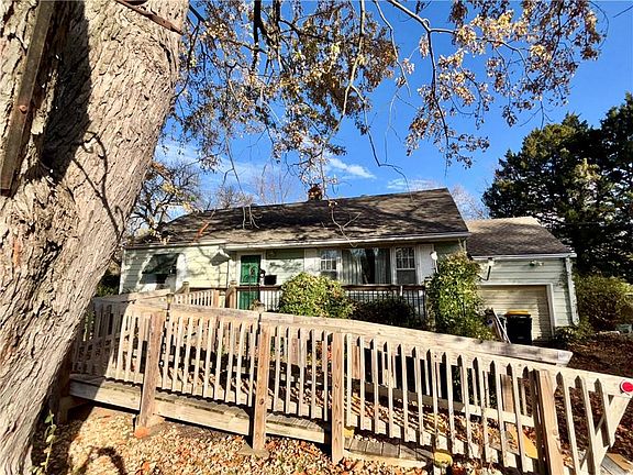 3rd image of 6715 NW Bougher Ln