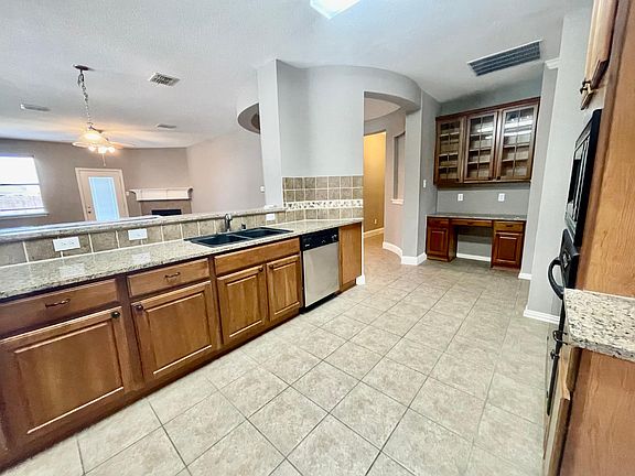4th image of 14508 Richmond Cir