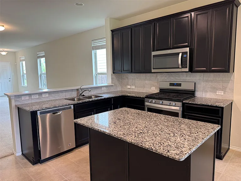 250 Zuma Dr — Photo 19