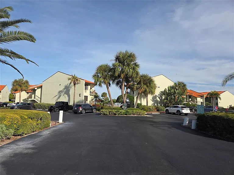 1515 Pinellas Bayway S #A6 — Photo 40