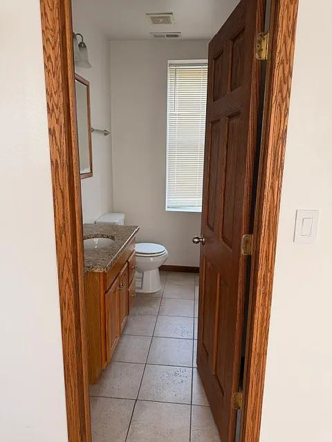 2 bed, $1,800 — Photo 3