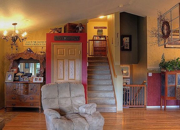 4th image of 16949 Brasher Ln SE