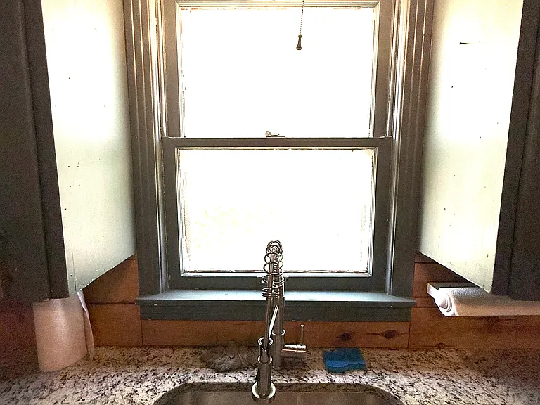 235 S Vine St — Photo 12