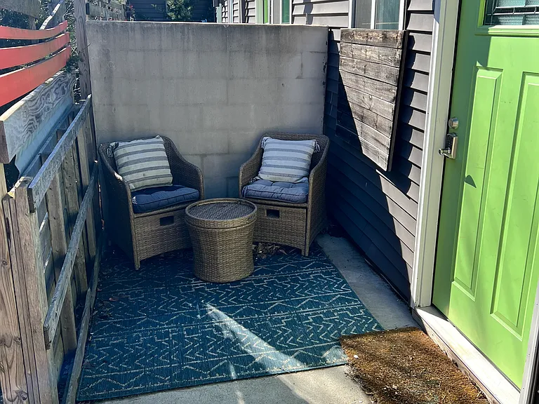 38 Center St #B — Photo 6