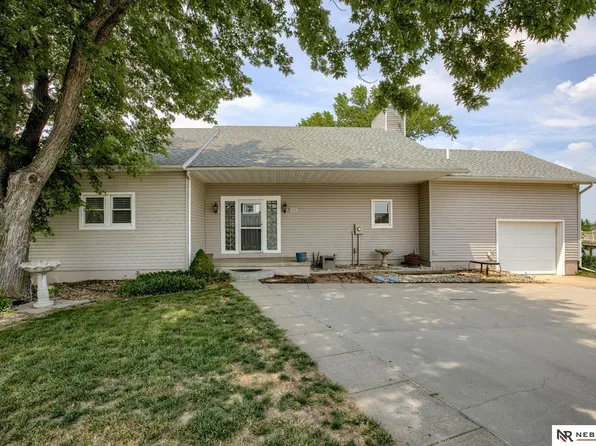 216 Sunrise Ln, Cedar Creek, NE 68016
