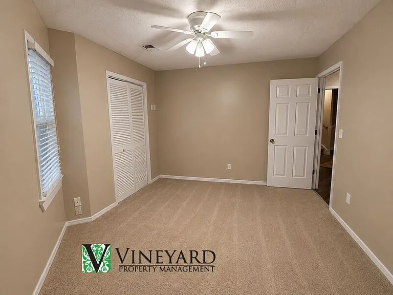 2443 Doubletree Dr NW — Photo 15