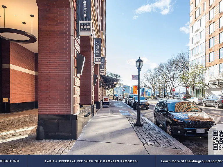 400 Chambers St #28K — Photo 33