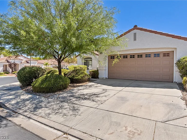 1815 Stablegate Ave — Photo 1