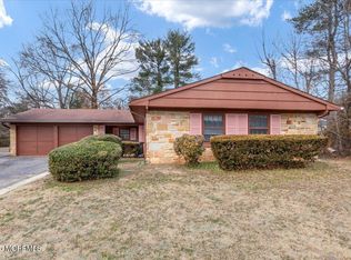 7 Opal Pl, Aberdeen, NJ 07747