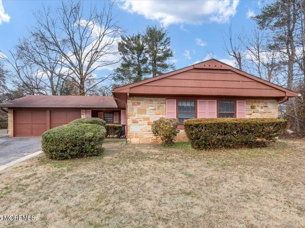 7 Opal Place, Aberdeen, NJ 07747