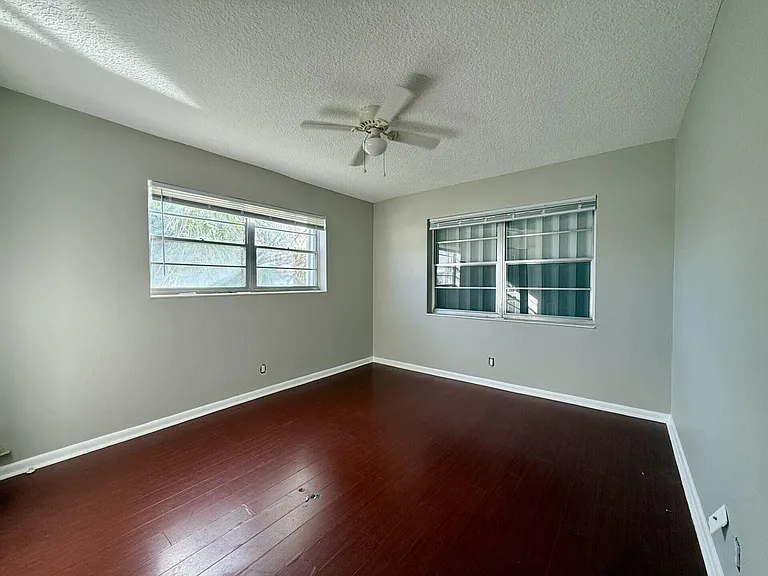 93 Sheffield St E #93-D — Photo 7