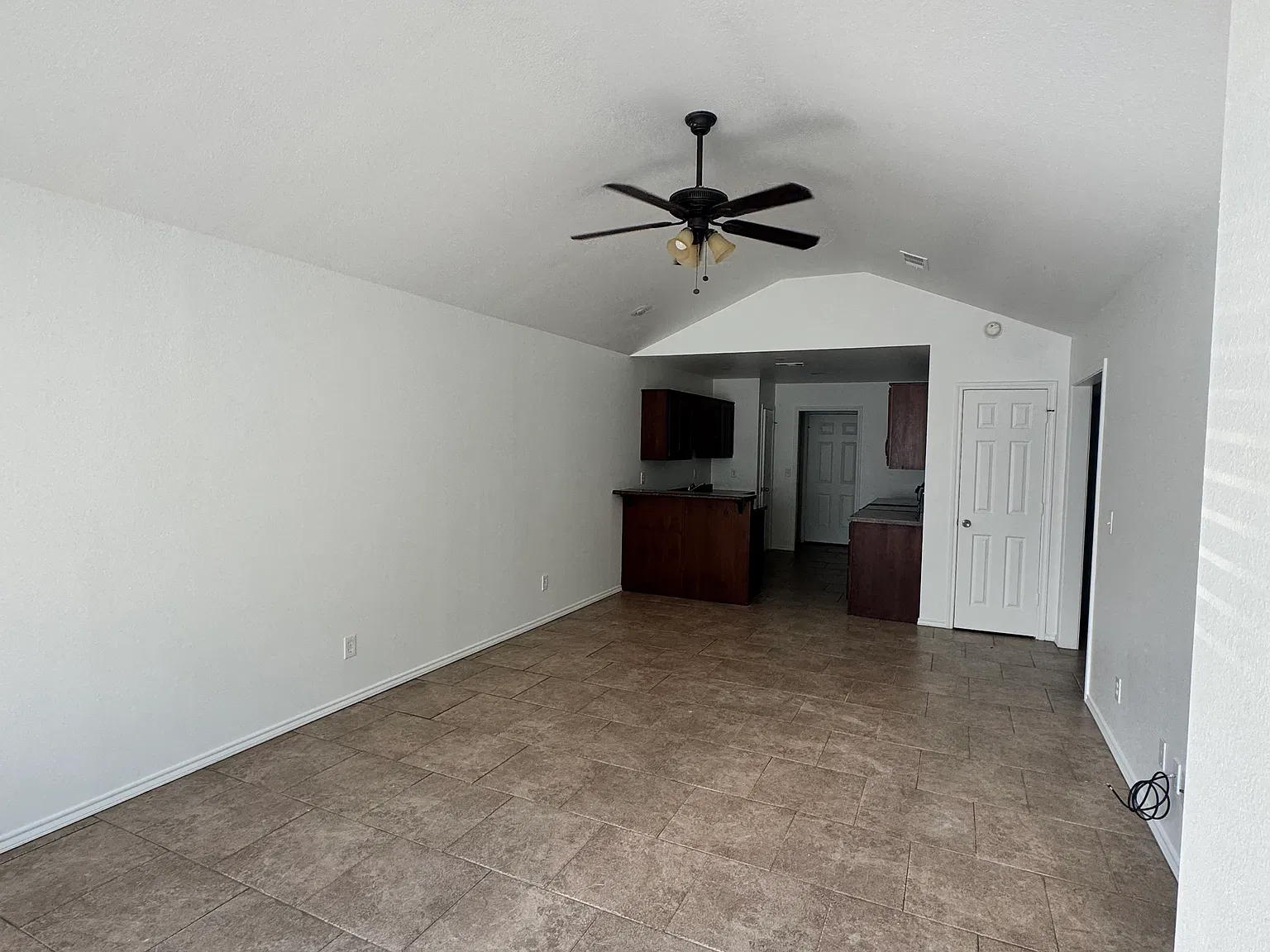 530 S Center St — Photo 2