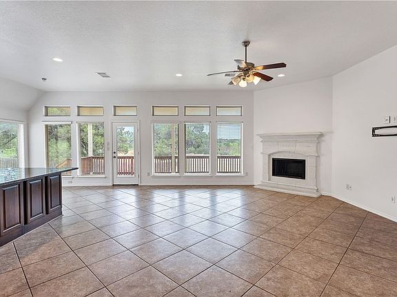 5th image of 2720 Windcliff Dr