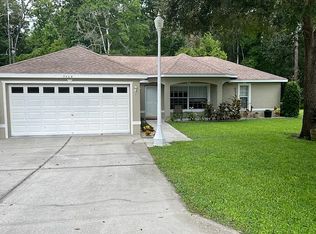 7048 Dawn Ln, Weeki Wachee, FL 34607