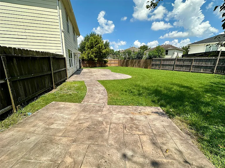 8607 Heather Bluff Ct — Photo 26