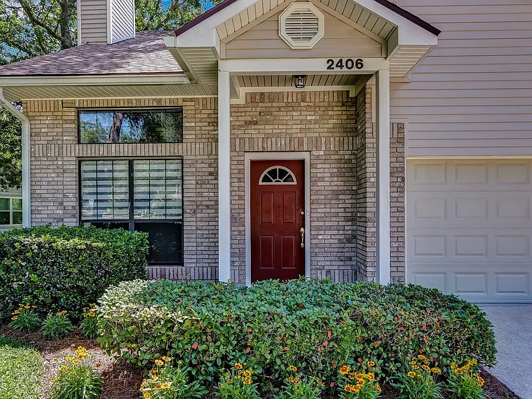 2406 Pirates Bay Dr — Photo 5
