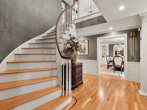 4th image of 56 Oak Drive